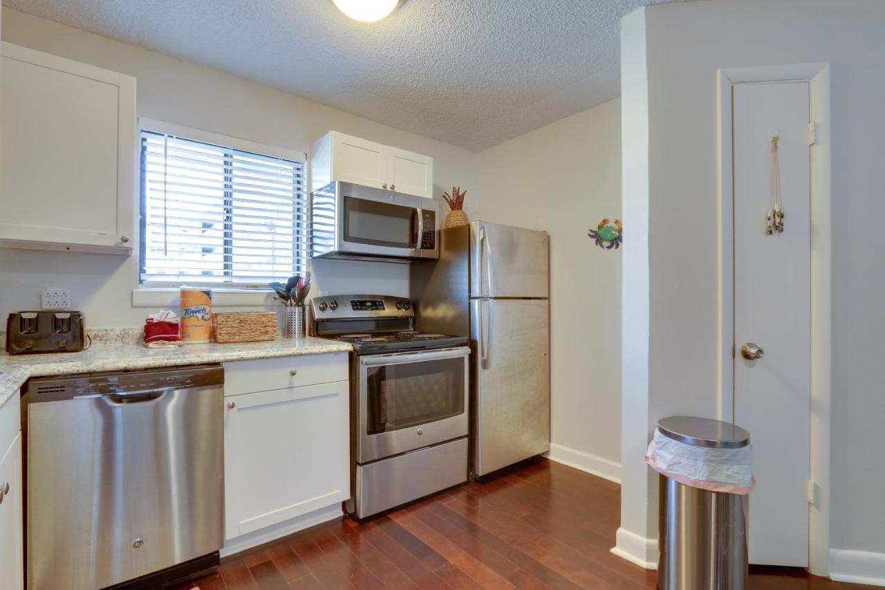 Newly Renovated Hilton Head Retreat, Walk To Beach Hilton Head Island Exterior photo